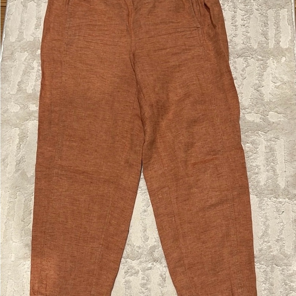 Eileen Fisher 100% linen cotton pants. Elasticized waist w/ pockets. Size Small